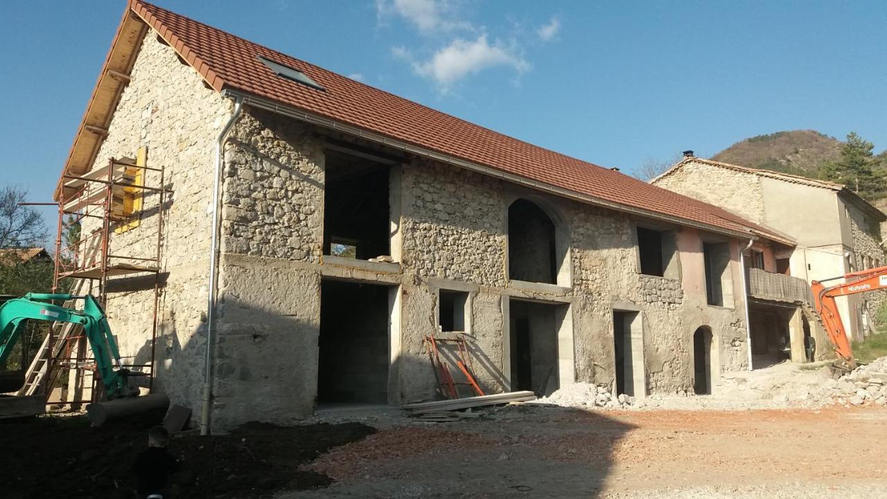 مبيت وإفطار Saint-Auban-d'Oze Le Petit Begou المظهر الخارجي الصورة